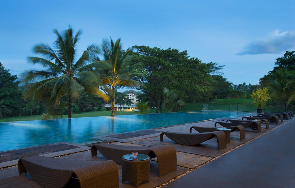 Novotel Golf & Convention Center 4*