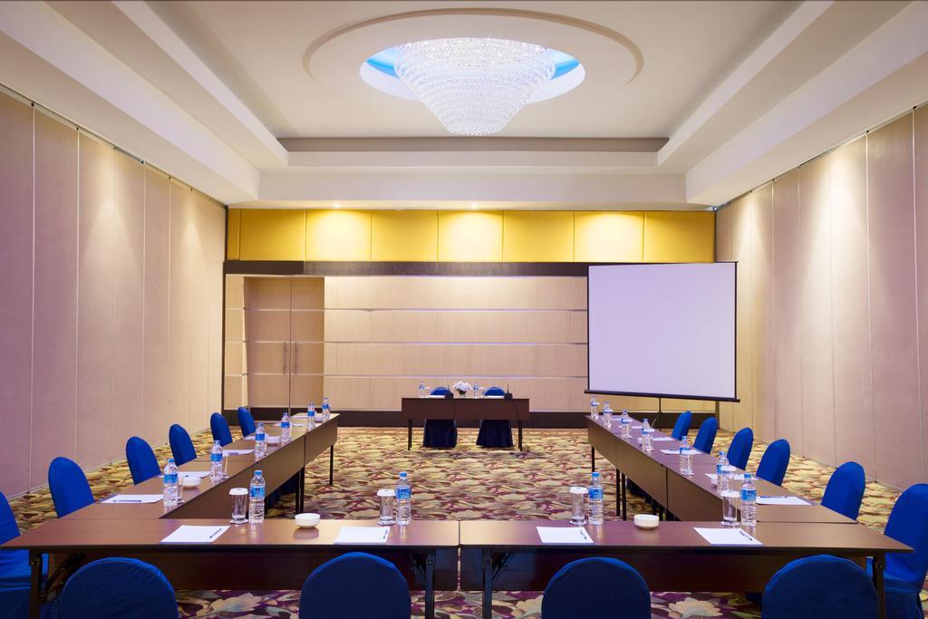 Novotel Golf & Convention Center