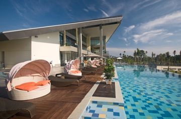 Novotel Golf & Convention Center