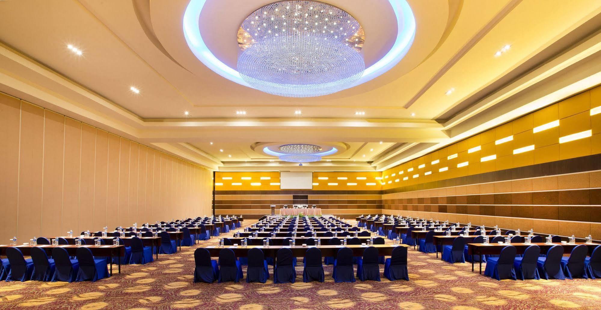 Novotel Golf & Convention Center Manado